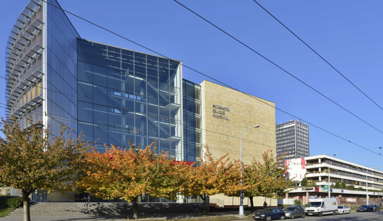 Brněnské trolejbusy v úterý poprvé zastaví u Moravské zemské knihovny