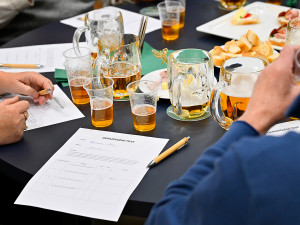 Staří strážci chuti střeží už desetiletí neměnnou kvalitu slavného plzeňského piva