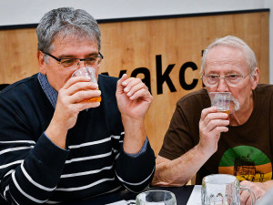 Staří strážci chuti střeží už desetiletí neměnnou kvalitu slavného plzeňského piva