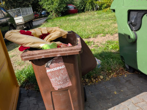 Město chce lepší bioodpad. Nabízí zdarma hnědé popelnice, platí se jen za svoz