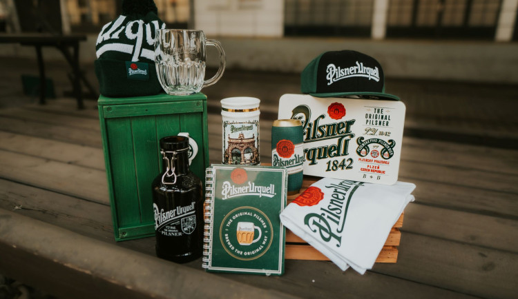 Obdarujte své blízké dárky Pilsner Urquell