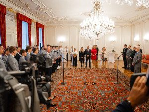 Student daroval prezidentovi motorku, model vyfrézoval ze slitiny hliníku