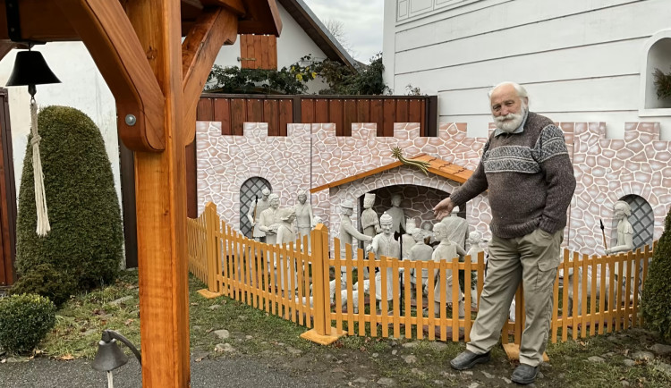 Cementový betlém chodí pravidelně obdivovat desítky lidí, dostal se do knihy rekordů