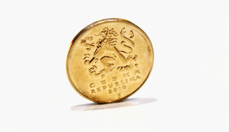 Inflace v listopadu zpomalila na 2,1 %. Vývoj cen táhly potraviny