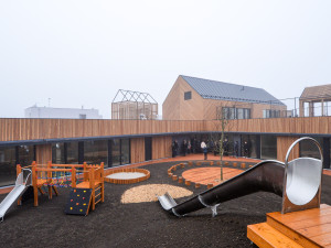 Dětem bude sloužit nová školka se střešní a venkovní zahradou za 76 milionů