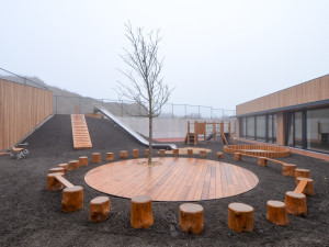 Dětem bude sloužit nová školka se střešní a venkovní zahradou za 76 milionů