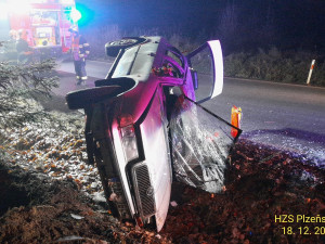 Nehoda u obce Skomelno