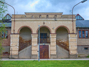 Světový unikát budovy Puech-Chabalovy filtrace vody se dočká obnovy za 180 milionů