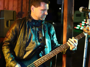 Kapelu letos opustil i baskytarista Ivan Chudoba, prohrál boj s těžkou nemocí.