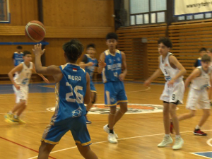 Basketbalisté z Bali válí na palubce