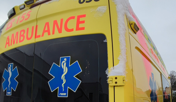 Sedmiletého chlapce z Ostravy zranila petarda. Má poraněný obličej, skončil na urgentním příjmu