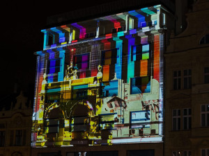 ANKETA: Novoroční videomapping sklízí obrovskou kritiku. Radši nic než tohle, vzkazují lidé