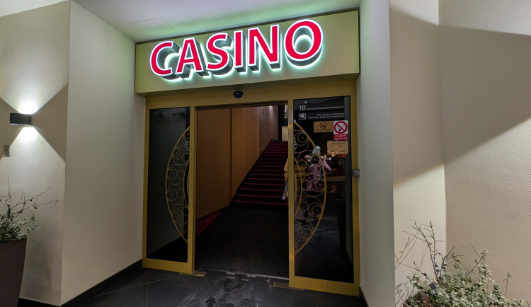 Hazard je v Plzni od ledna zakázaný vyhláškou