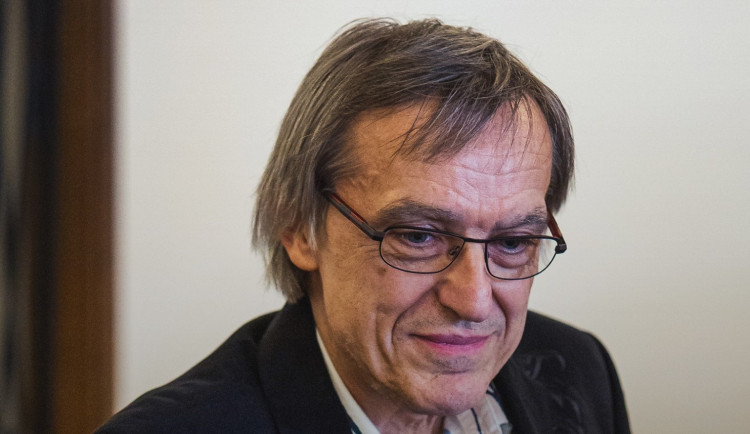 Profesor František Kopřiva z dětské kliniky v Olomouci je v žebříčku Top 50 lékařů Česka