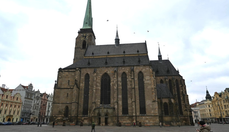 Zvony v katedrále kvůli opravě utichnou, uzavře se i nejvyšší kostelní věž v ČR