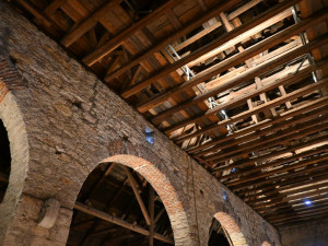 Momentální střechu katedrály čeká oprava, vymění 1600 metrů čtverečních břidlice