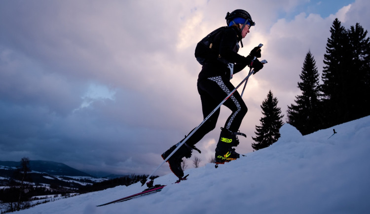 V Jeseníkách platí druhý stupeň lavinového nebezpečí, napadlo čtvrt metru sněhu