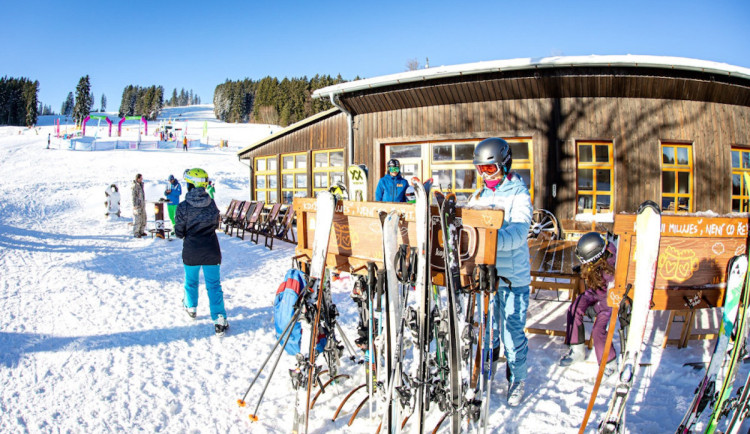Oteplení nijak výrazně nezhoršilo podmínky pro sjezdové lyžování na jihu Čech