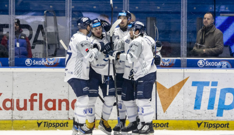 Plzeň  v boji o postupovou čtyřku doma remizovala s Hradcem Králové 2:2