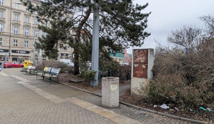 Nevzhledné prostranství se promění. Hlavně posilte hlídky strážníků, vzkazují lidé