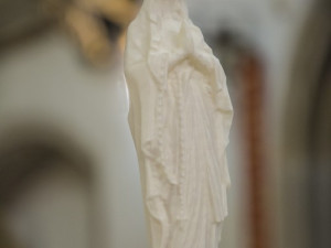 Naprostá rarita novou Madonu vyrobili pro kostel studenti na 3D tiskárně