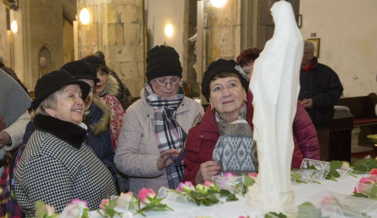 Naprostá rarita novou Madonu vyrobili pro kostel studenti na 3D tiskárně