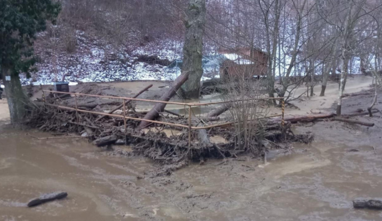 Kvalita vody ve Znojemské přehradě se zlepšuje, úpravna zůstává odstavená