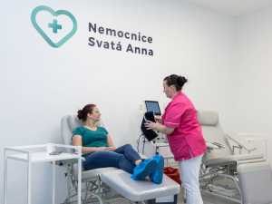 Nové centrum dárců plazmy zahájilo provoz. Před odběrem si dárci zvolí, zda budou darovat bezpříspěvkově nebo za úplatu
