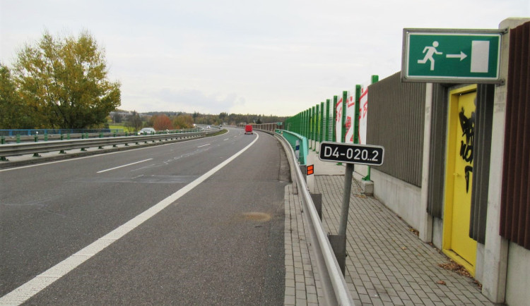 Na nové D4 loni projelo 15 tisíc aut denně. Na pokutách se vybralo 15 milionů