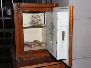 Zloděj na sebe upozornil zcela bizarním způsobem, omylem zapnul zvon v kostele