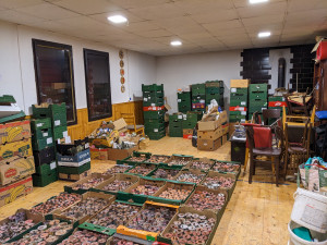 Skauti vyrobili rekordních téměř 4400 zahřívacích svíček pro Ukrajinu