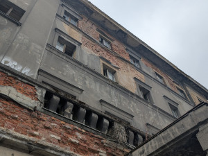 Možná škoda až osm milionů korun, kolem rekonstrukce lázní bylo opět dusno