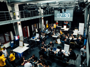 Týmy budou hledat IT pomoc handicapovaným, hackathon nabídne i dětský program