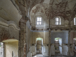 Zdevastovaná barokní kaple ožívá, památkáři tam chtějí spojit historii s modením uměním