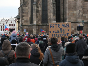 Přerostlé dítě za ministra nechceme, lidé v Plzni vyjádřili prezidentovi podporu