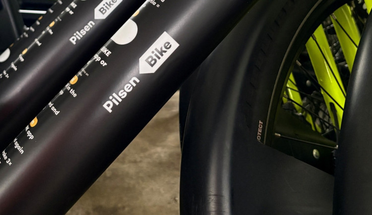 Po městě se už za měsíc rozjedou sdílená elektrokola, bude jich minimálně 300
