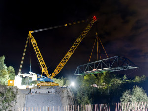 Přesun mostu v září 2025