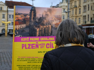 Češi i Ukrajinci vyjádřili na náměstí podporu napadené zemi. Přistál tam i smrtící dron