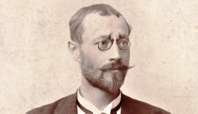 Rodáci z Vysočiny: Jimramov vzpomíná na Aloise Mrštíka. Rodišti věnoval knihu