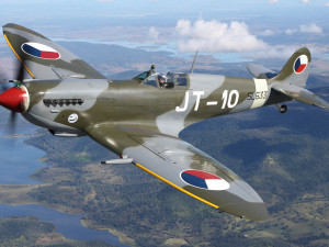 Létal na něm plzeňský pilot u RAF, Spitfire v perfektním stavu je teď na prodej