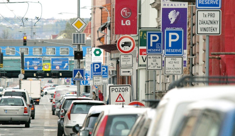 PŘEHLEDNĚ: Budějovice čeká rok plný omezení. Největší zkouškou bude uzavření Mánesovky