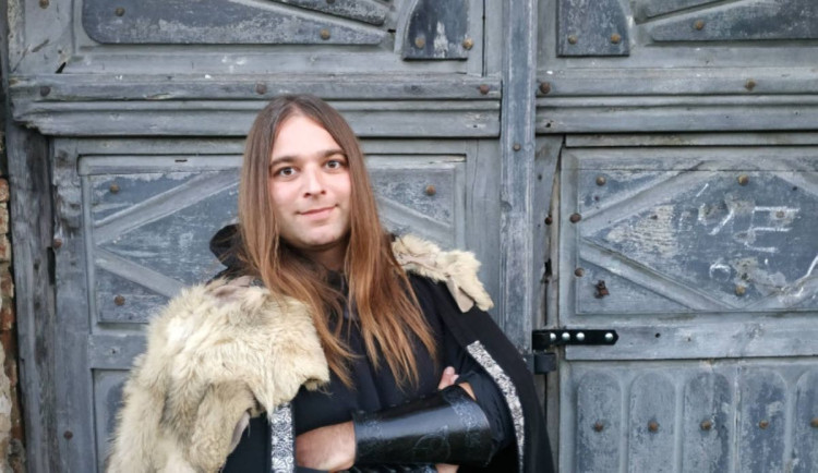 Zámek ve Ptení obsadili filmaři, vzniká příběh o J. A. Komenském. Probíhá také sbírka na opravy