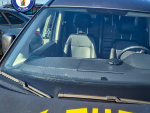 Další provokace známého potížisty, který válčí s policií. Tentokrát se přepočítal