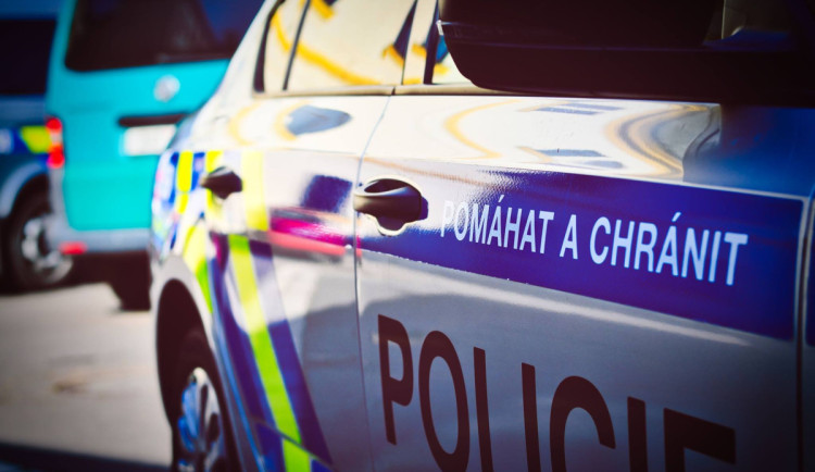 Dva mrtví v penzionu v Rokytnici. Případ šetří kriminalisté