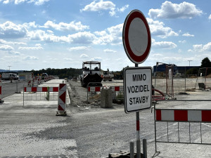 Takto se pracovalo na nové odpočívce ještě loni v srpnu