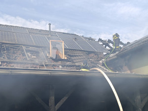 Kvůli svému zlozvyku podpálil ubytovnu, teď čelí podezření z obecného ohrožení