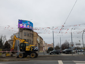 Práce na opravě tramvajové trati ve Skvrňanské ulici budou pokračovat nejnáročnější fází
