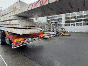 Za nadrozměrné náklady padly tučné pokuty. Jedna souprava byla delší o 5,6 metru