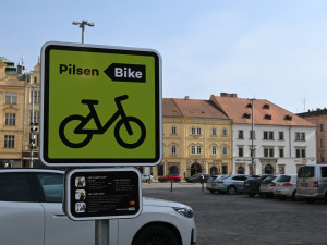 O sdílená elektrokola byl v prvním týdnu provozu obrovský zájem. Padaly také pokuty