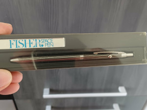 Unikátní vesmírné pero píše už 57 let. Stejné používají dodnes astronauti a měli ho i na Měsíci